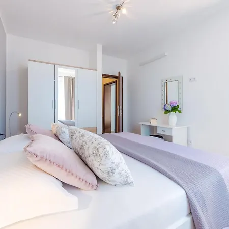 Made 4u Apartament Mlini